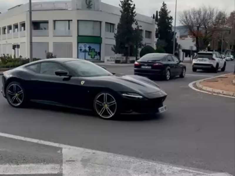Ferrari SF90 Stradale spotted in Córdoba