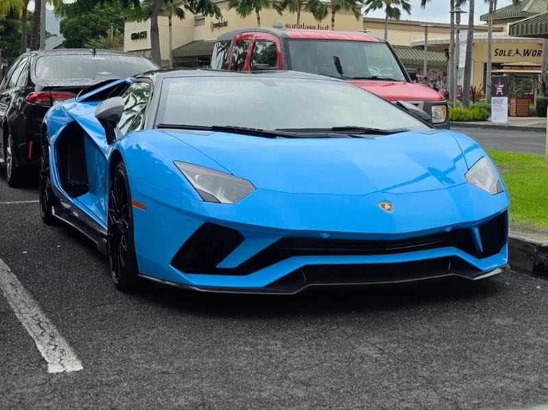 Lamborghini Aventador (2022) spotted in Honolulu, United States