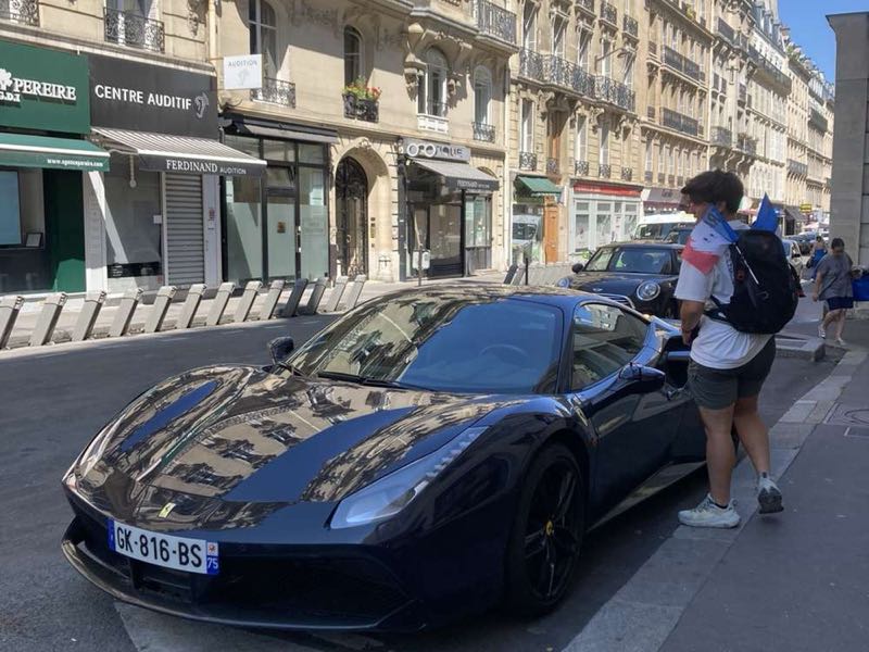 Ferrari 488 spotted in Paris