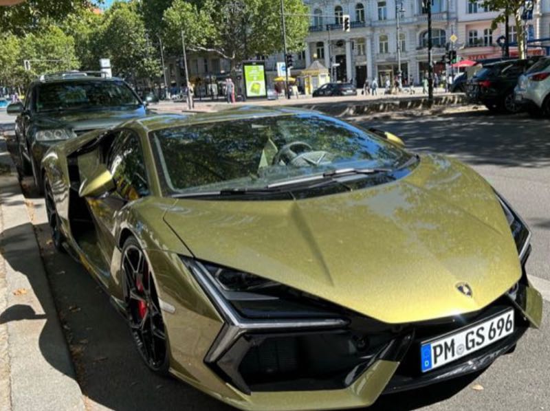 Lamborghini Revuelto spotted in Helechosa
