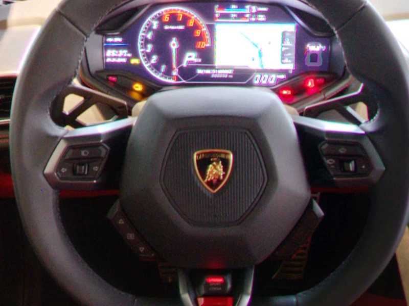 Lamborghini Aventador spotted in Brandon