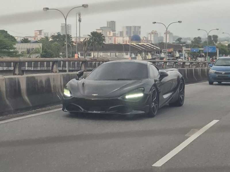 McLaren 720S spotted in Perling