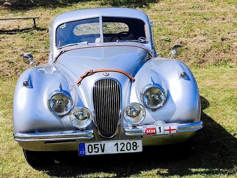 Jaguar XK120 spotted in Dvůr Králové nad Labem
