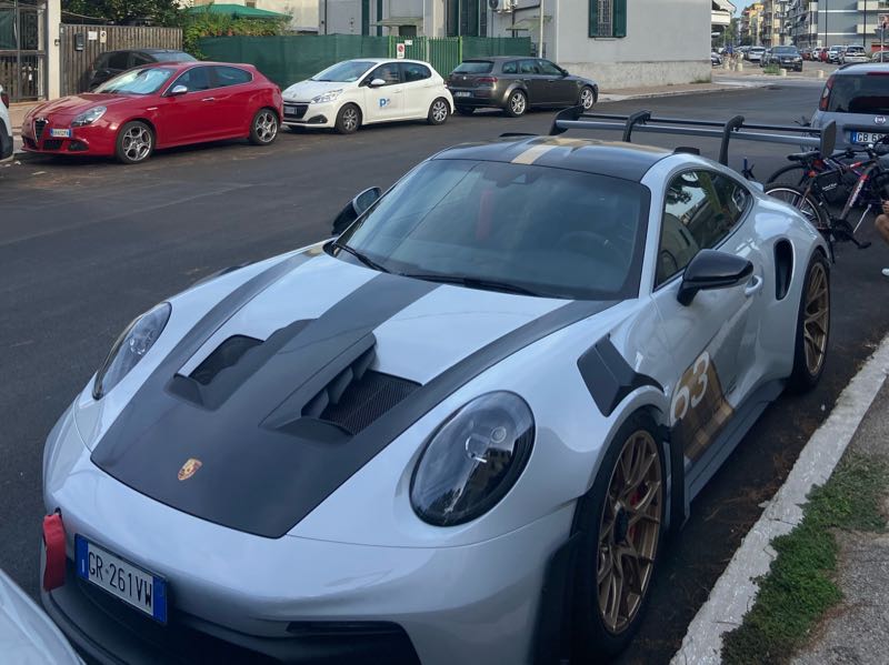 Porsche 911 GT2 RS spotted in Pescara