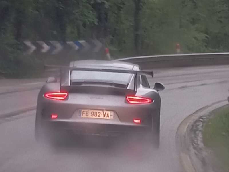 Porsche 911 GT2 RS spotted in Grenoble