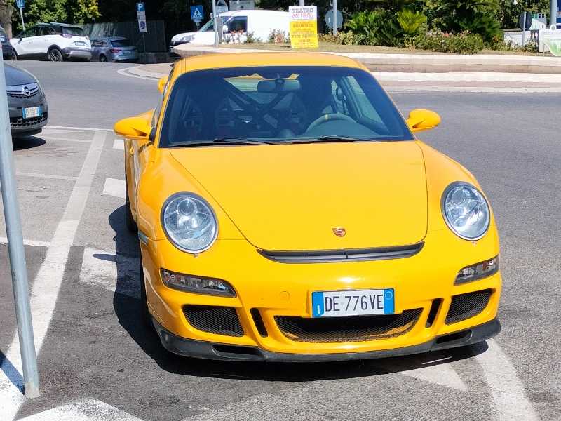 Porsche 911 GT3 spotted in Velletri