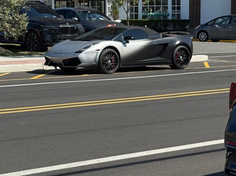 Lamborghini Gallardo Spyder spotted in Brick