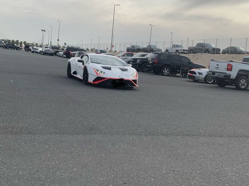 Lamborghini Huracán spotted in Al Aḩmadī