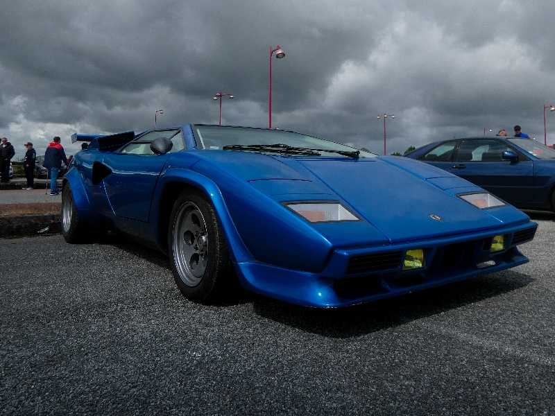 Lamborghini Countach spotted in Évreux