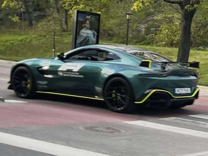 Aston Martin Vantage (2021) spotted in Kansas City, United States