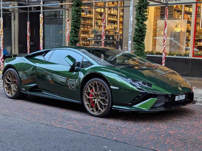 Lamborghini Huracán spotted in Edinburgh