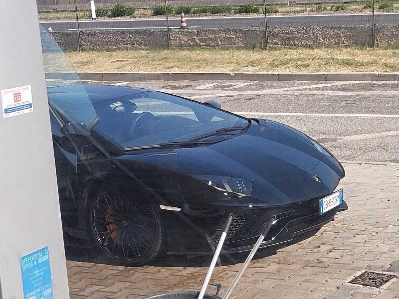 Lamborghini Aventador spotted in Pescara