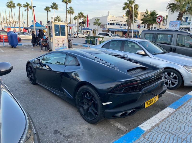 Lamborghini Huracán (2016) spotted in Martil, Morocco