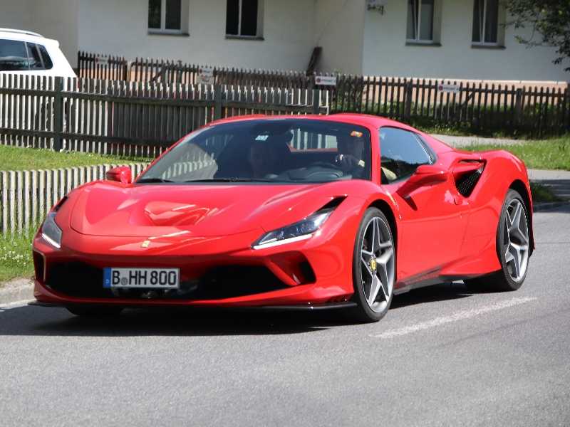 Ferrari F8 Tributo spotted in Davos