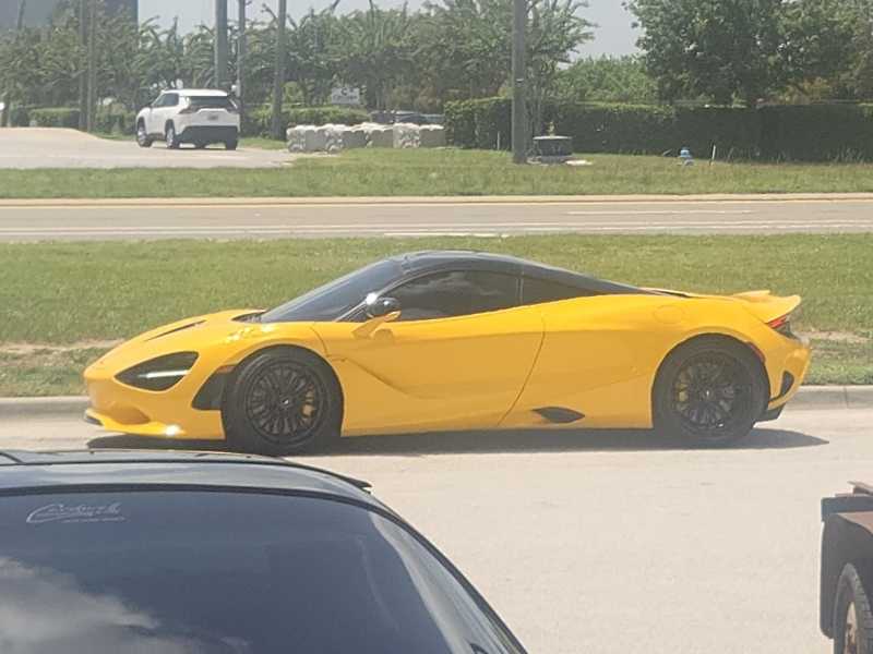 McLaren 720S (2019) spotted in Frostproof, United States