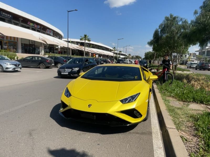 Lamborghini Huracán (2021) spotted in Casablanca, Morocco