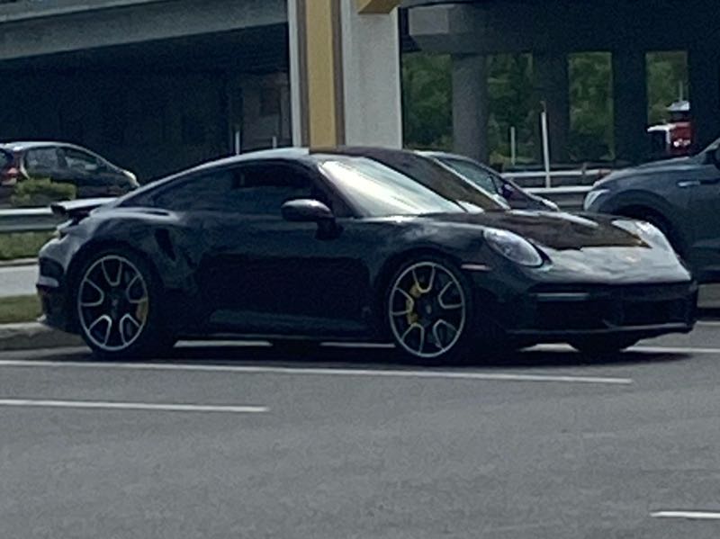 Porsche 911 Turbo S spotted in Laval