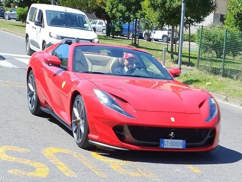 Ferrari 812 GTS spotted in Milan
