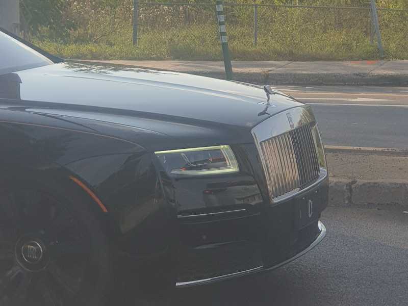 Rolls-Royce Ghost spotted in Laval