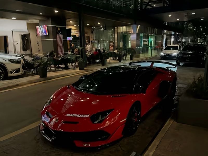 Lamborghini Aventador spotted in Vigo