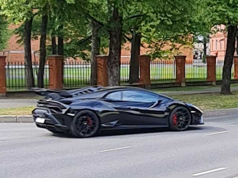 Lamborghini Huracán Performante spotted in Pärnu