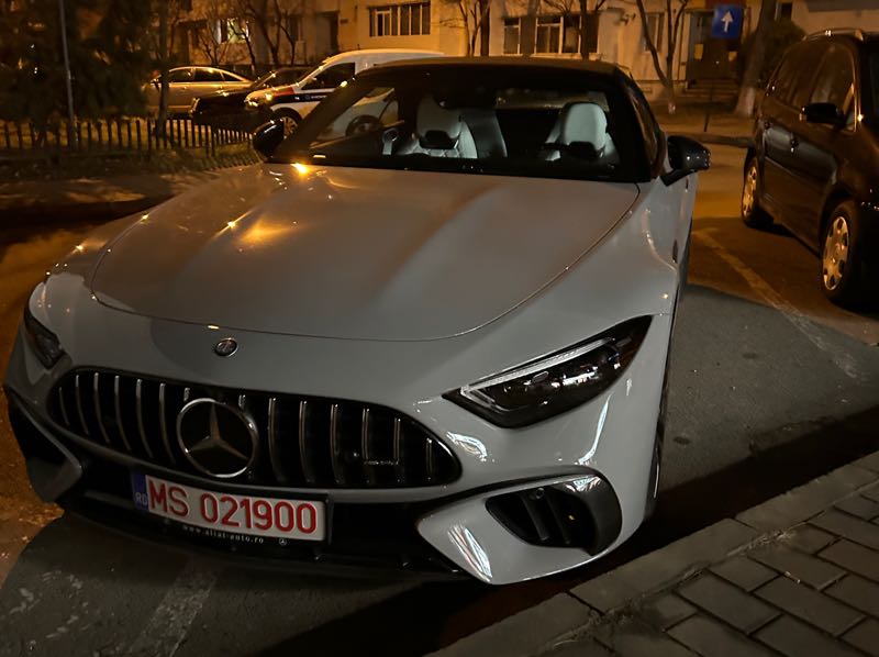 Mercedes-Benz AMG SL (2022) spotted in Piatra Neamţ, Romania