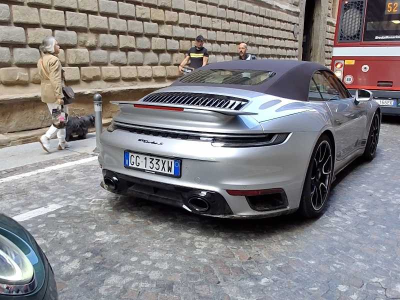 Porsche 911 Turbo S spotted in Bologna