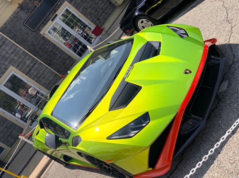 Lamborghini Aventador spotted in Aurora
