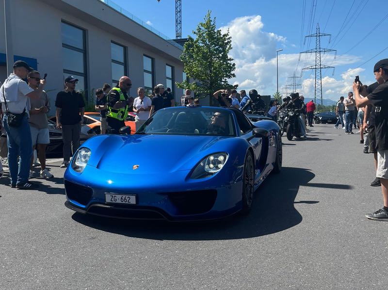 Porsche 918 Spyder (2015) spotted in Luzern, Switzerland
