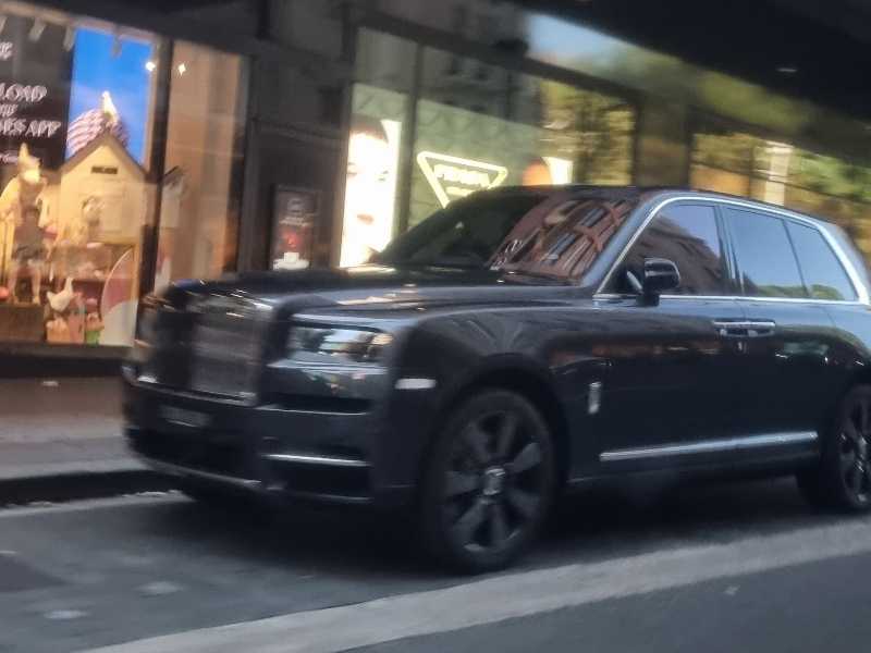 Rolls-Royce Cullinan (2019) spotted in Sydney, Australia