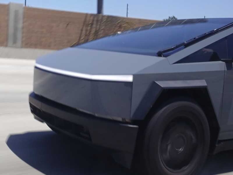 Tesla Cybertruck spotted in Santa Clarita