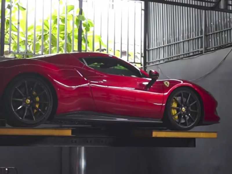 Ferrari 488 GTB spotted in Pontianak
