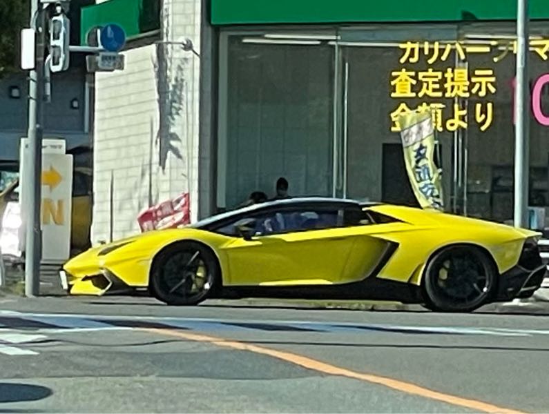 Lamborghini Aventador spotted in Hachiōji