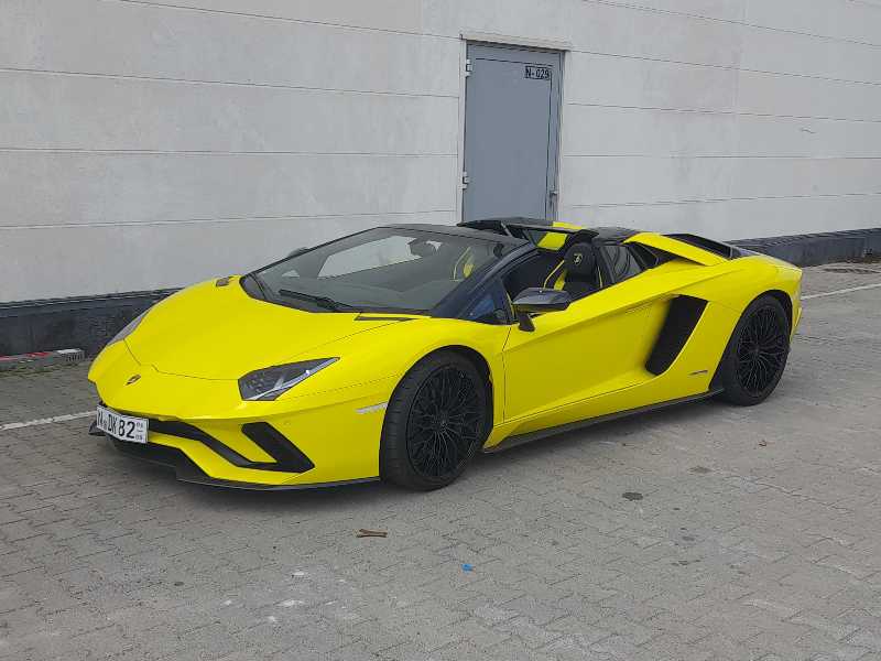 Lamborghini Aventador spotted in Oberhausen