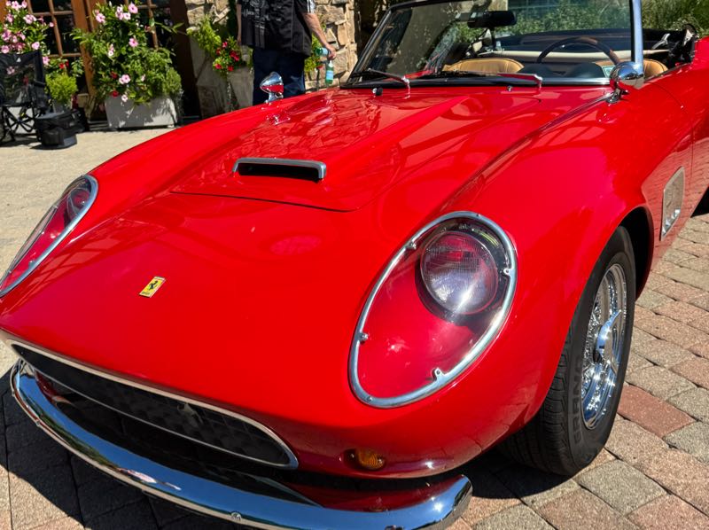 Ferrari 275 GTB/4 spotted in Aurora