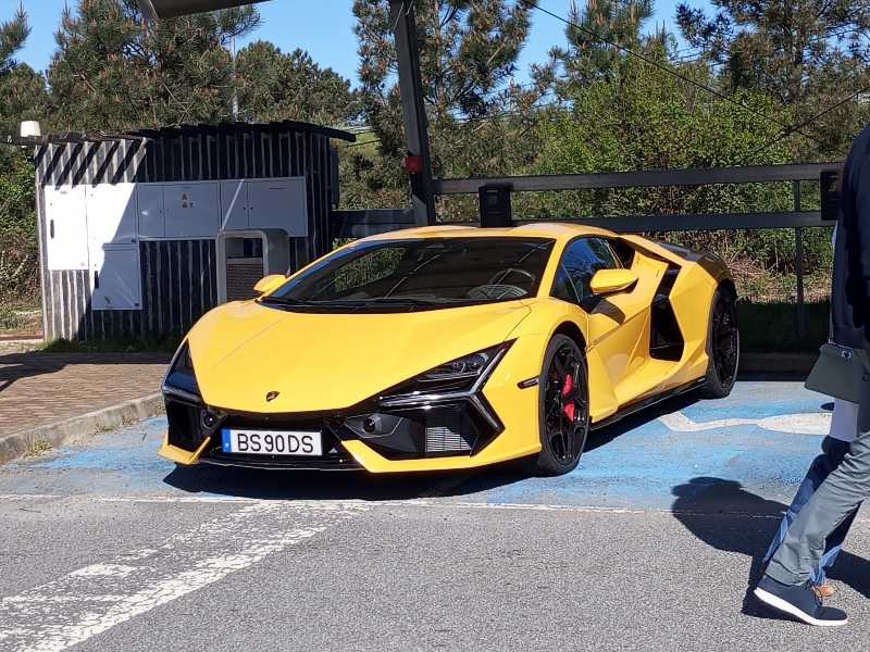 Lamborghini Sian spotted in Viseu