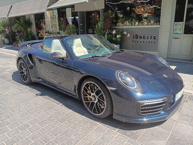 Porsche 911 Turbo S Cabriolet spotted in Angers