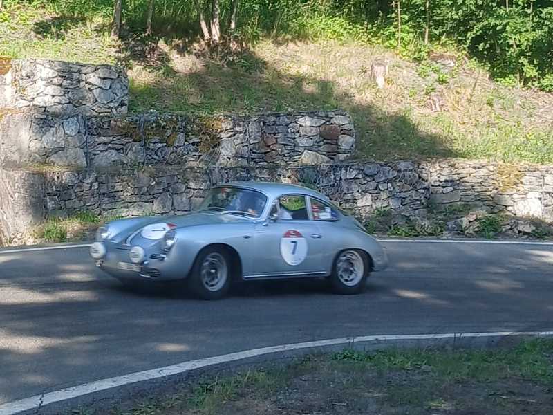 Porsche 356 spotted in Courmayeur