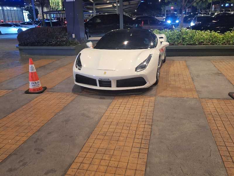 Ferrari 488 GTB spotted in Gua Musang