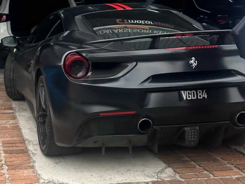 Ferrari 488 GTB spotted in Petaling Jaya