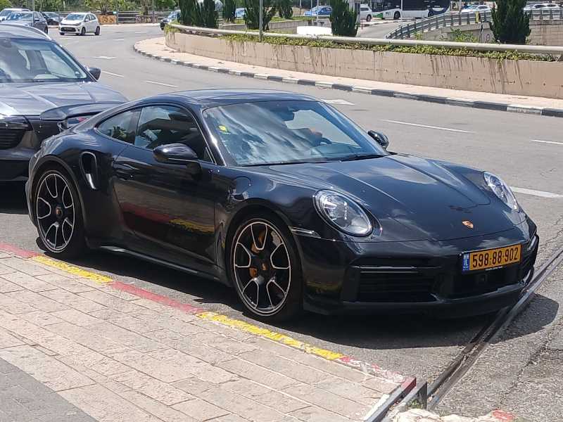 Porsche 911 Turbo S spotted in Modi‘in Makkabbim Re‘ut