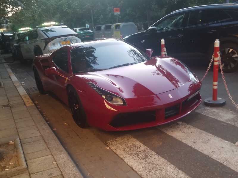 Ferrari 488 (2015) spotted in Tirana, Albania