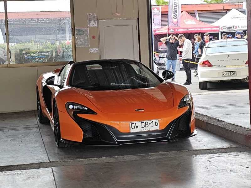 McLaren 650S spotted in Rancagua