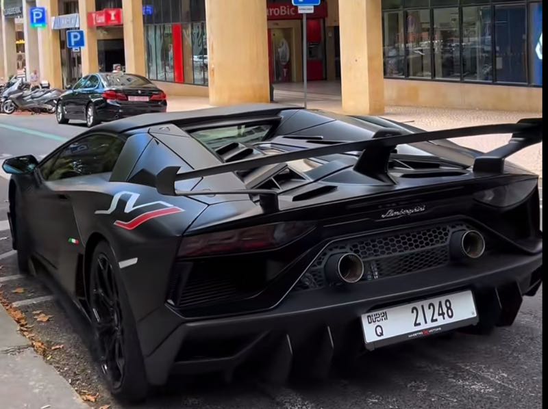 Lamborghini Aventador SV spotted in Peniche