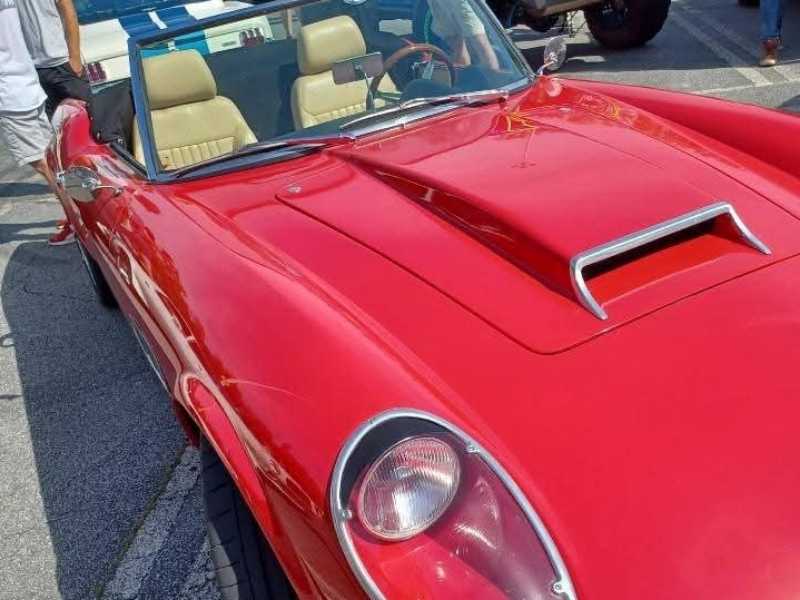 Jaguar E-Type (1961) spotted in Sandy Springs, United States