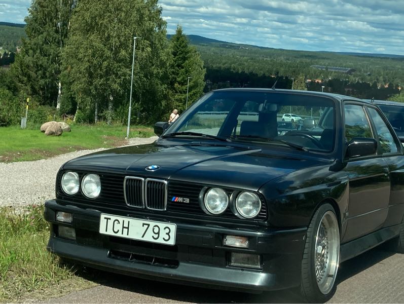 BMW M3 E30 spotted in Rättvik