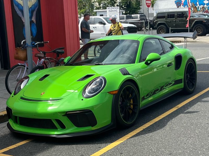 Porsche 911 GT2 RS (2018) spotted in Wildwood, United States