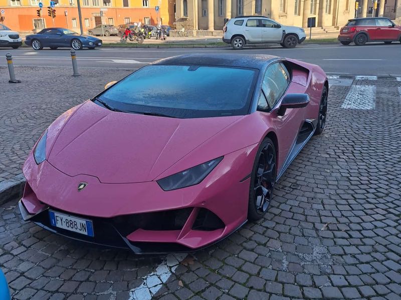 Lamborghini Huracán (2020) spotted in Trento, Italy