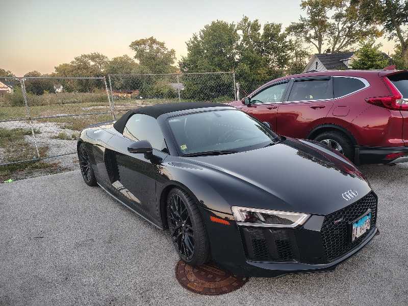 Audi R8 Spyder spotted in Tinley Park