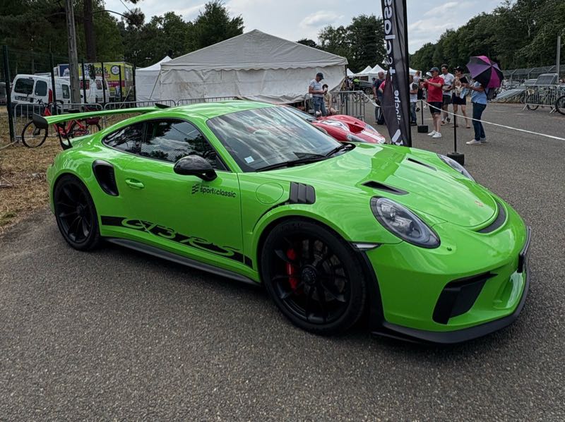 Porsche 911 GT2 RS (2018) spotted in Le Mans, France